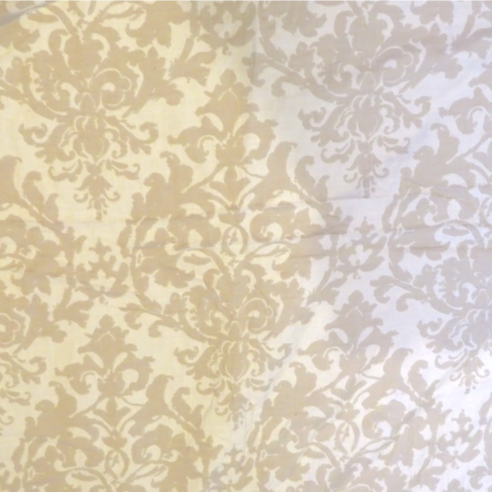 Pottery Barn Jacquard Medallion King Size Duvet Cover with 2 Euro Shams